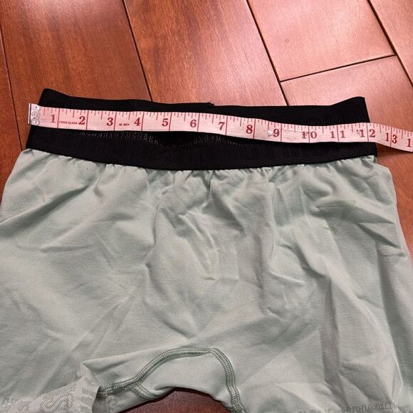 Gymshark Vision 3 pieces Long Sleeve Crop Top sports Bra and leggings size M - Picture 12 of 14